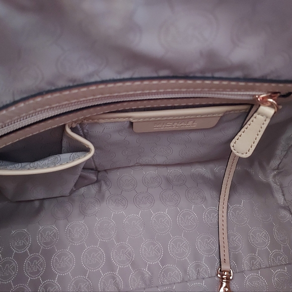 Michael Kors Rose Gold Metallic Grayson Boston Speedy Bag - Picture 11 of 13